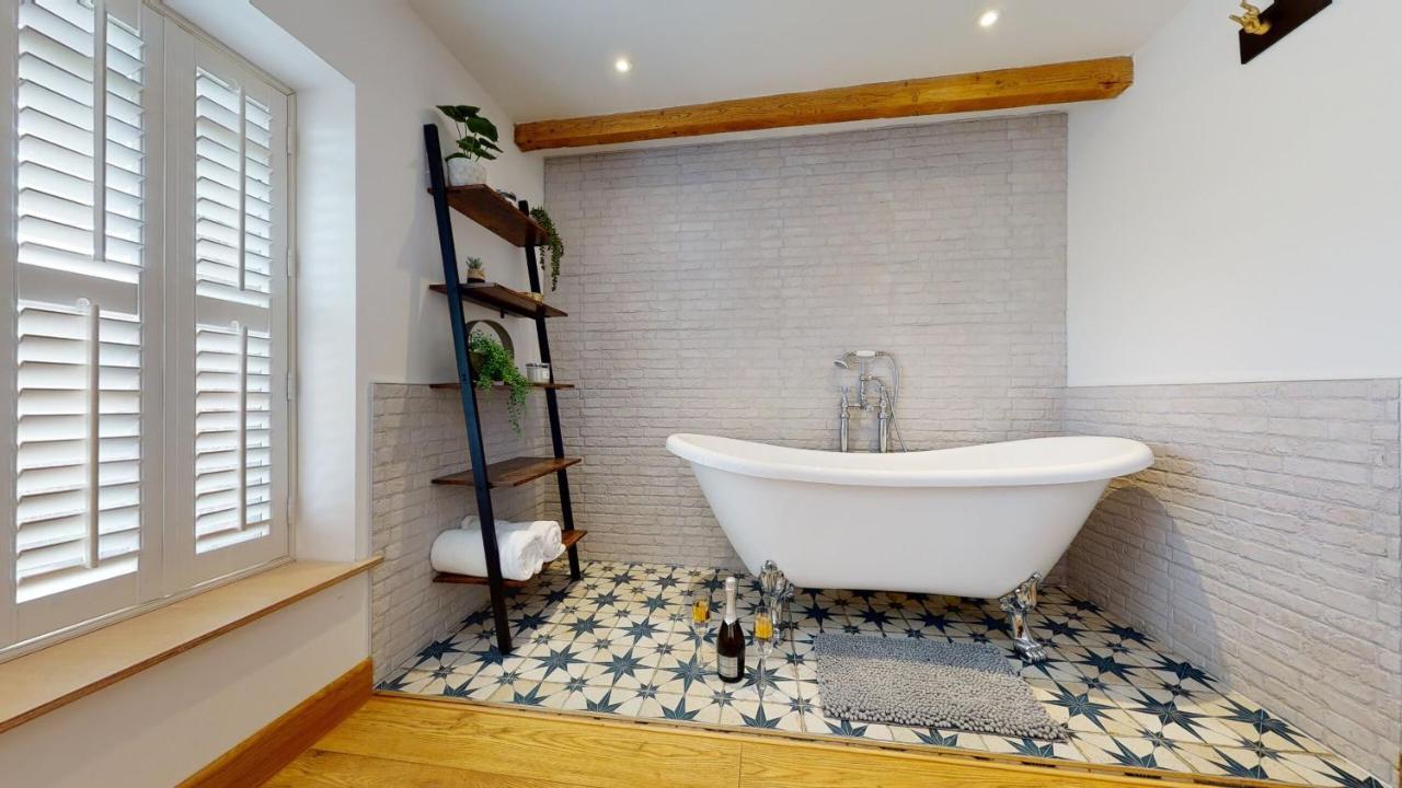 The Little Cottage By Truabode Holiday Lets & Short Lets Newquay - Parking, Wifi & Pet Friendly เบราเนอแบร์ก ภายนอก รูปภาพ