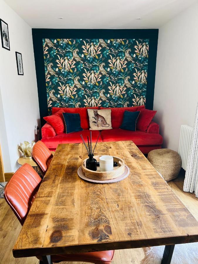 The Little Cottage By Truabode Holiday Lets & Short Lets Newquay - Parking, Wifi & Pet Friendly เบราเนอแบร์ก ภายนอก รูปภาพ
